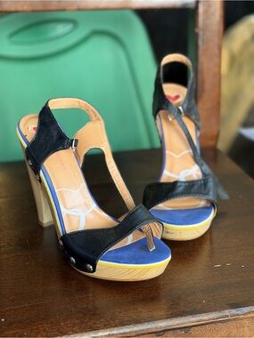 High Heel Platform T-Strap Sandals in Black and Blue